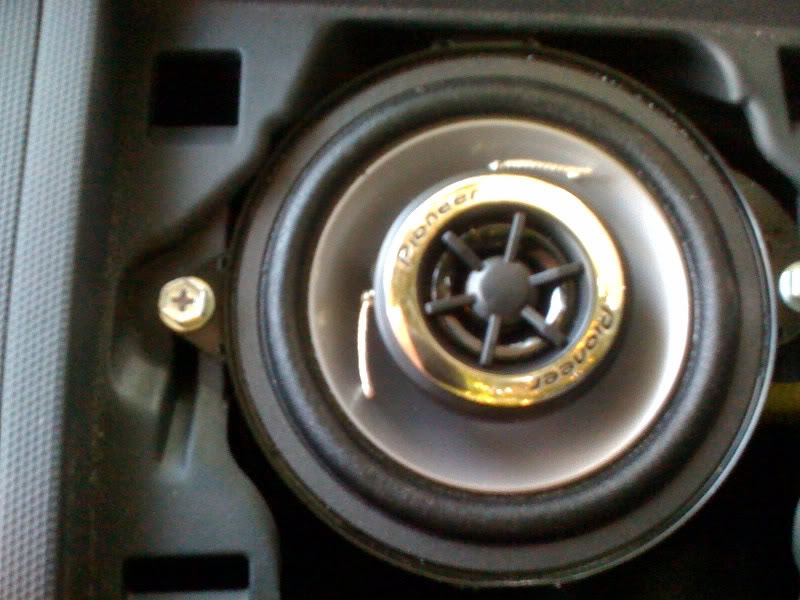 2006 scion hot sale xb speakers