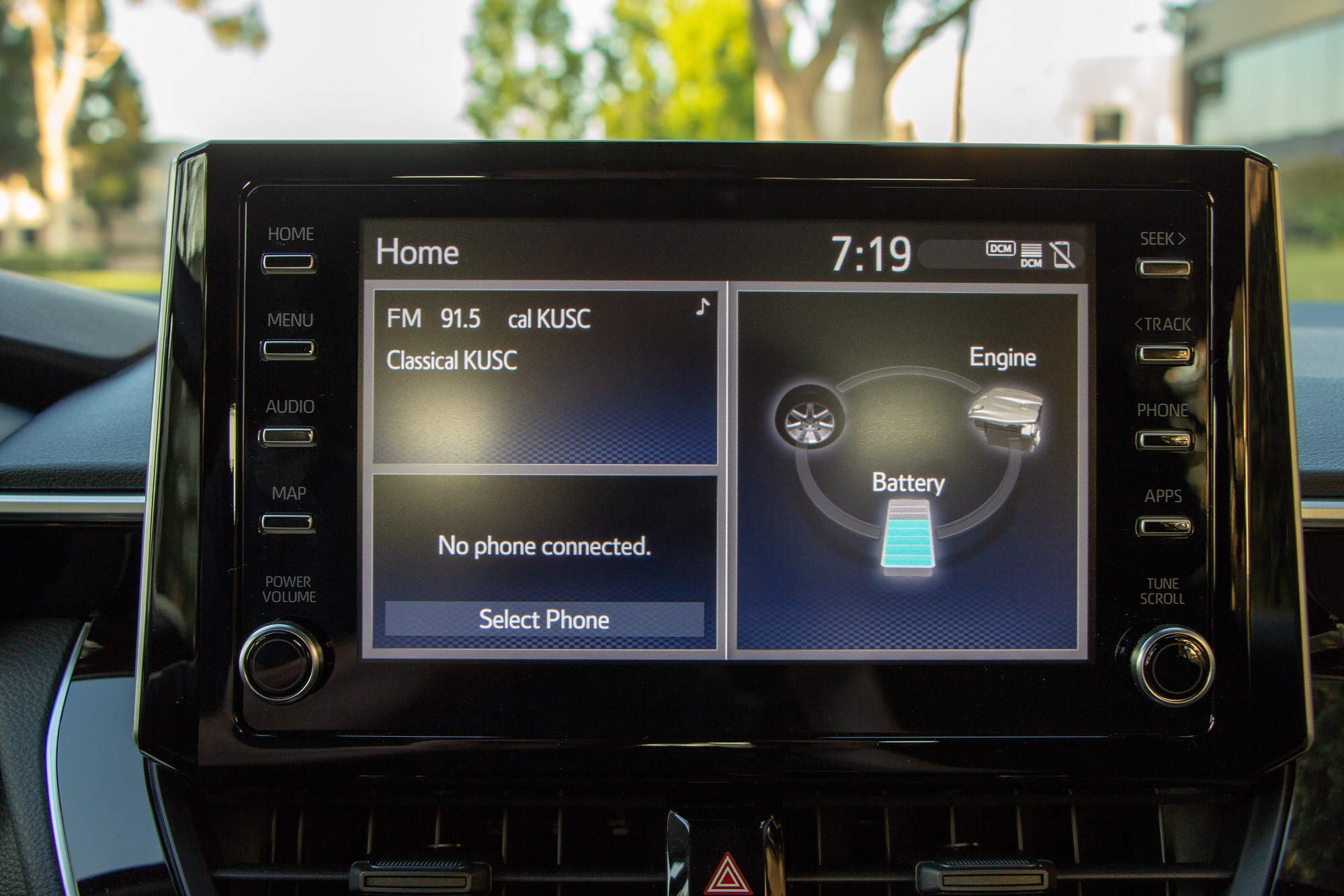 2020 Toyota Corolla Hybrid Sedan Infotainment Screen